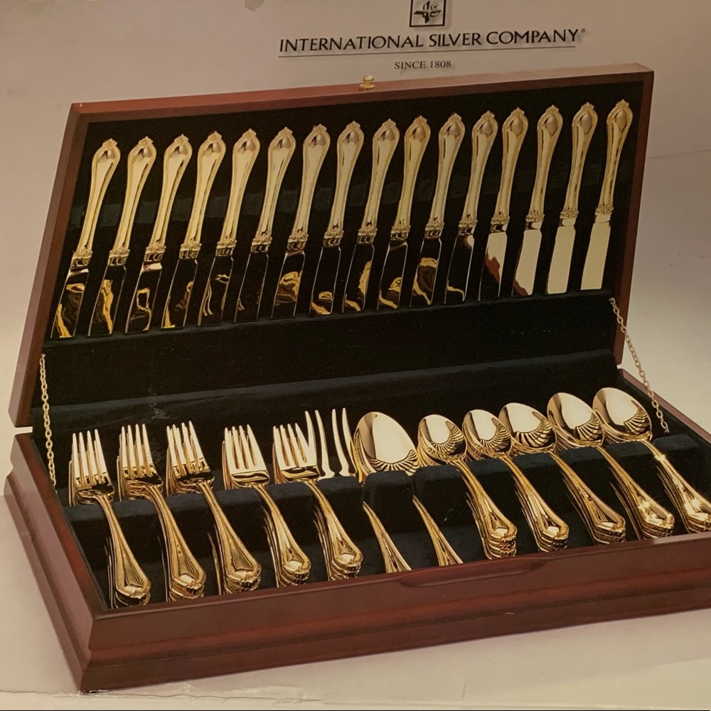 Int’l Silver Co Yorkshire Bead 80pc Set 24K Gold Electroplated Flatware+…